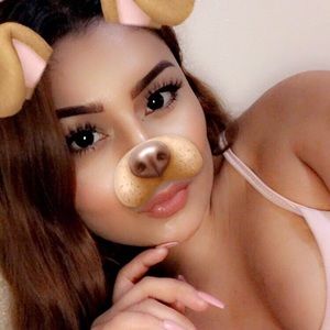 Meet your Posher, Estefania